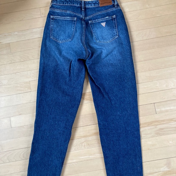 Guess Jeans G06 MOM Size 28 - Picture 1 of 3